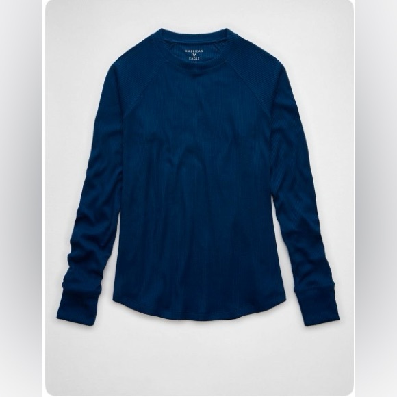 American Eagle Outfitters Tops - American Eagle Long Sleeve Crew Neck T-Shirt